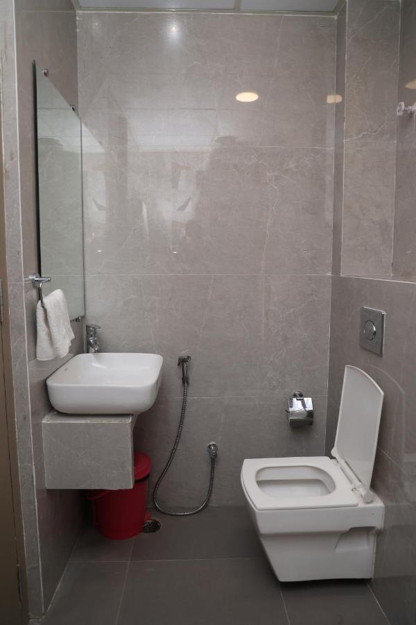 Hotel Pinaka Inn Lucknow Ngoại thất bức ảnh