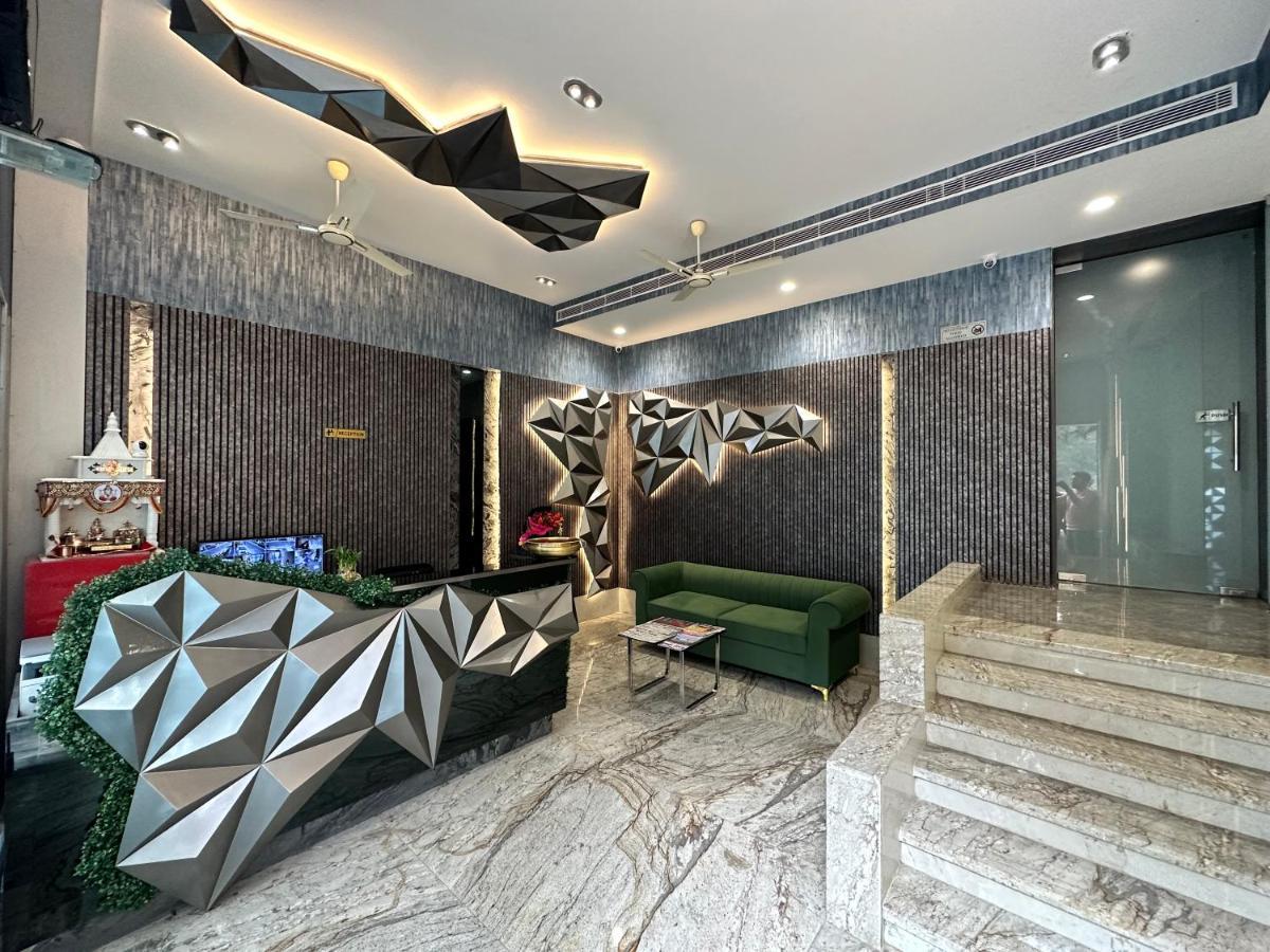Hotel Pinaka Inn Lucknow Ngoại thất bức ảnh