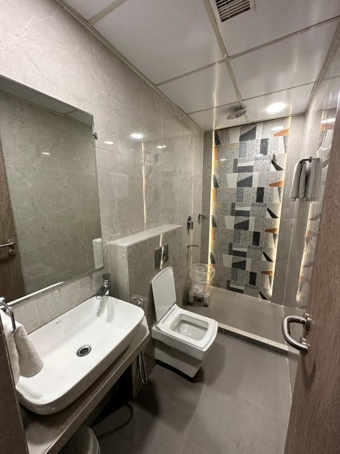 Hotel Pinaka Inn Lucknow Ngoại thất bức ảnh
