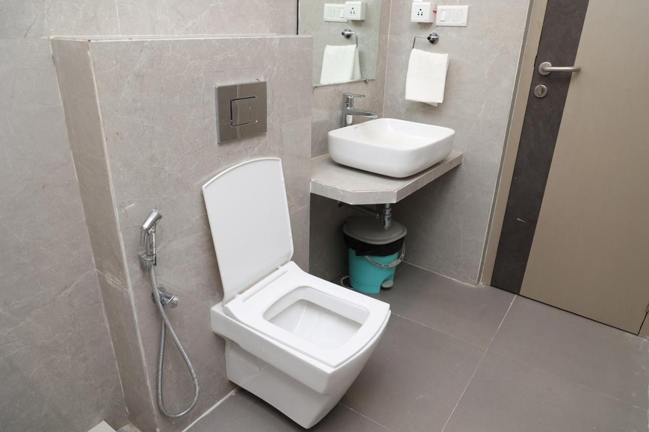 Hotel Pinaka Inn Lucknow Ngoại thất bức ảnh
