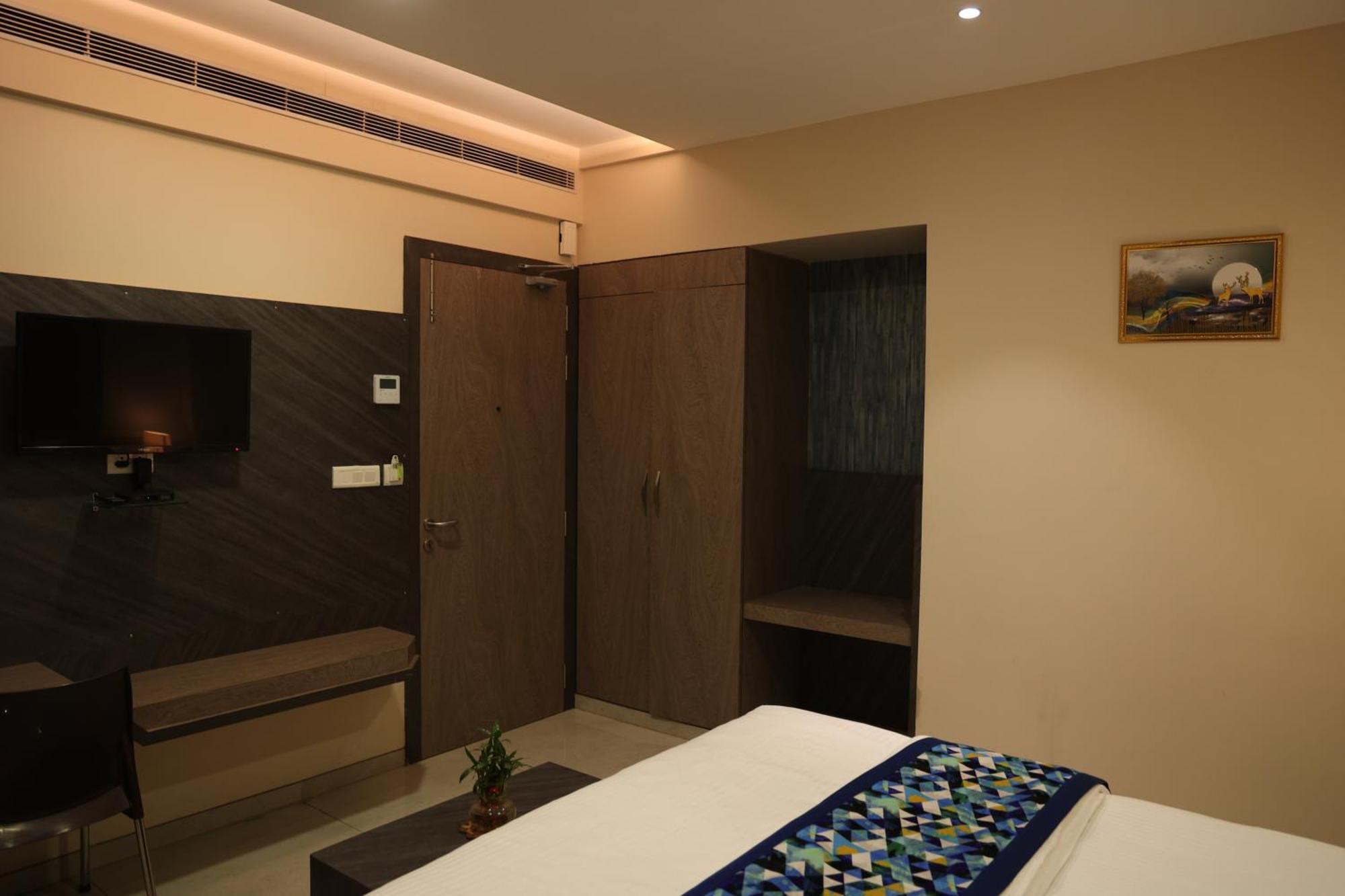 Hotel Pinaka Inn Lucknow Ngoại thất bức ảnh