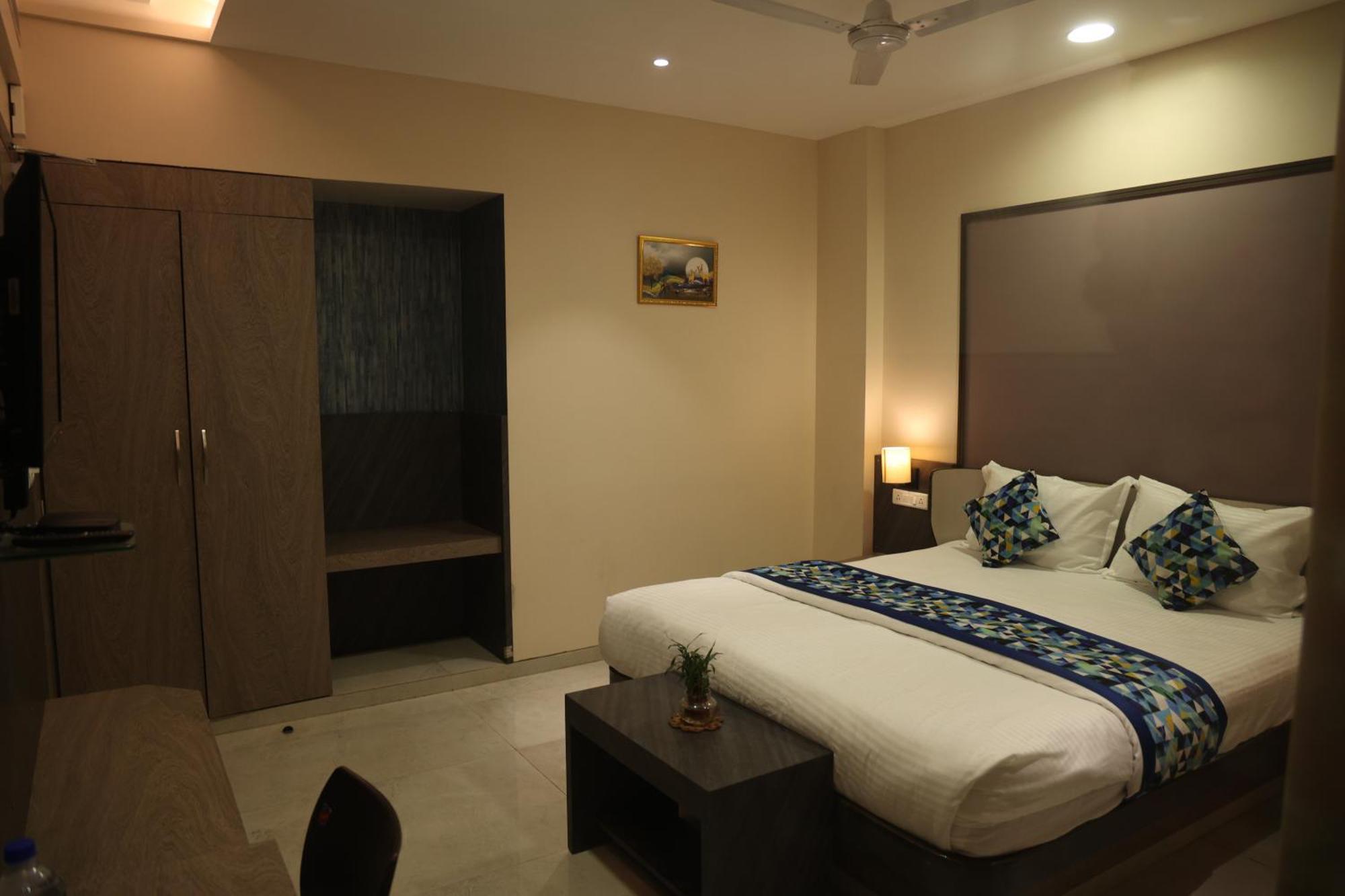 Hotel Pinaka Inn Lucknow Ngoại thất bức ảnh