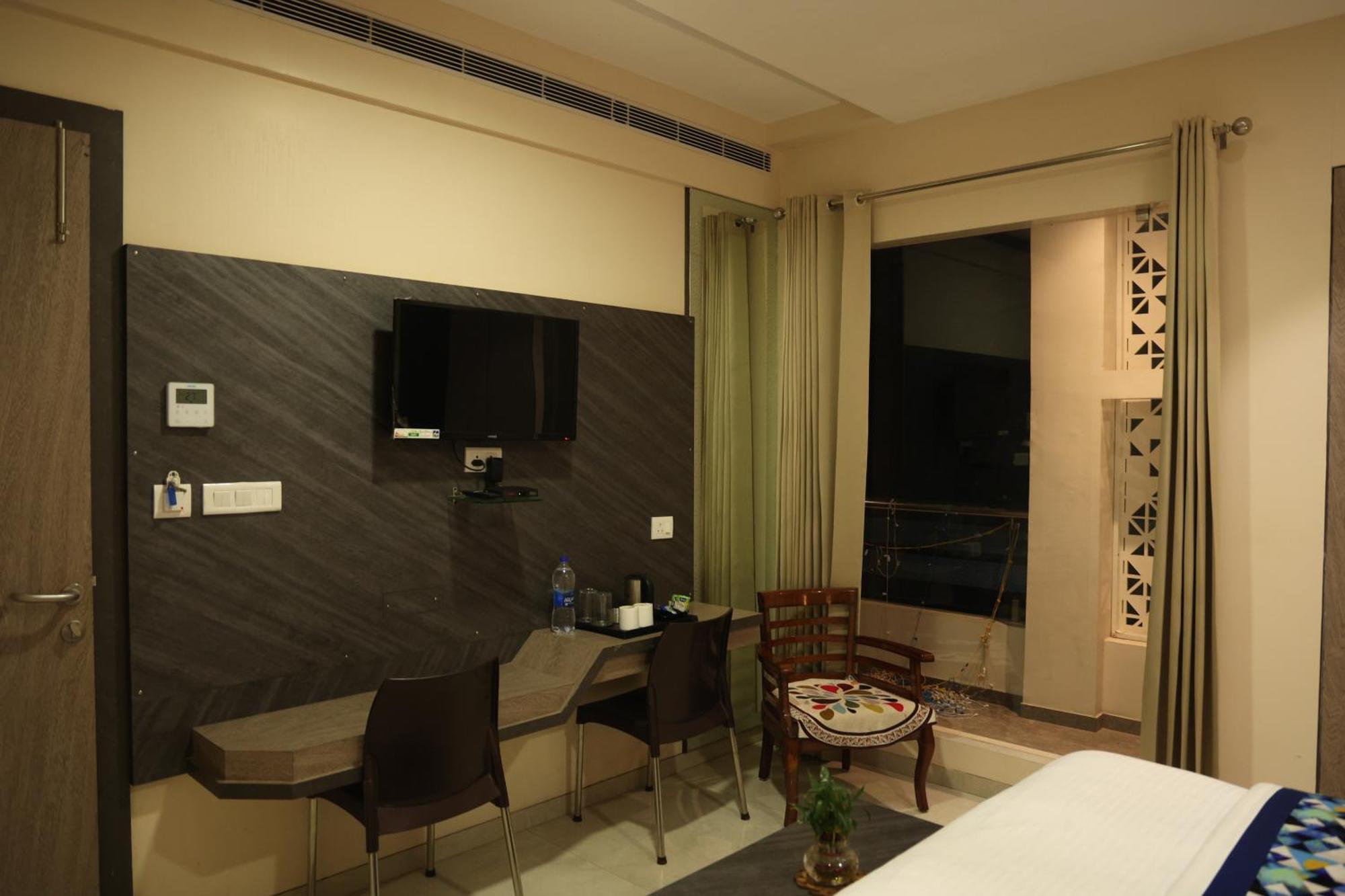 Hotel Pinaka Inn Lucknow Ngoại thất bức ảnh