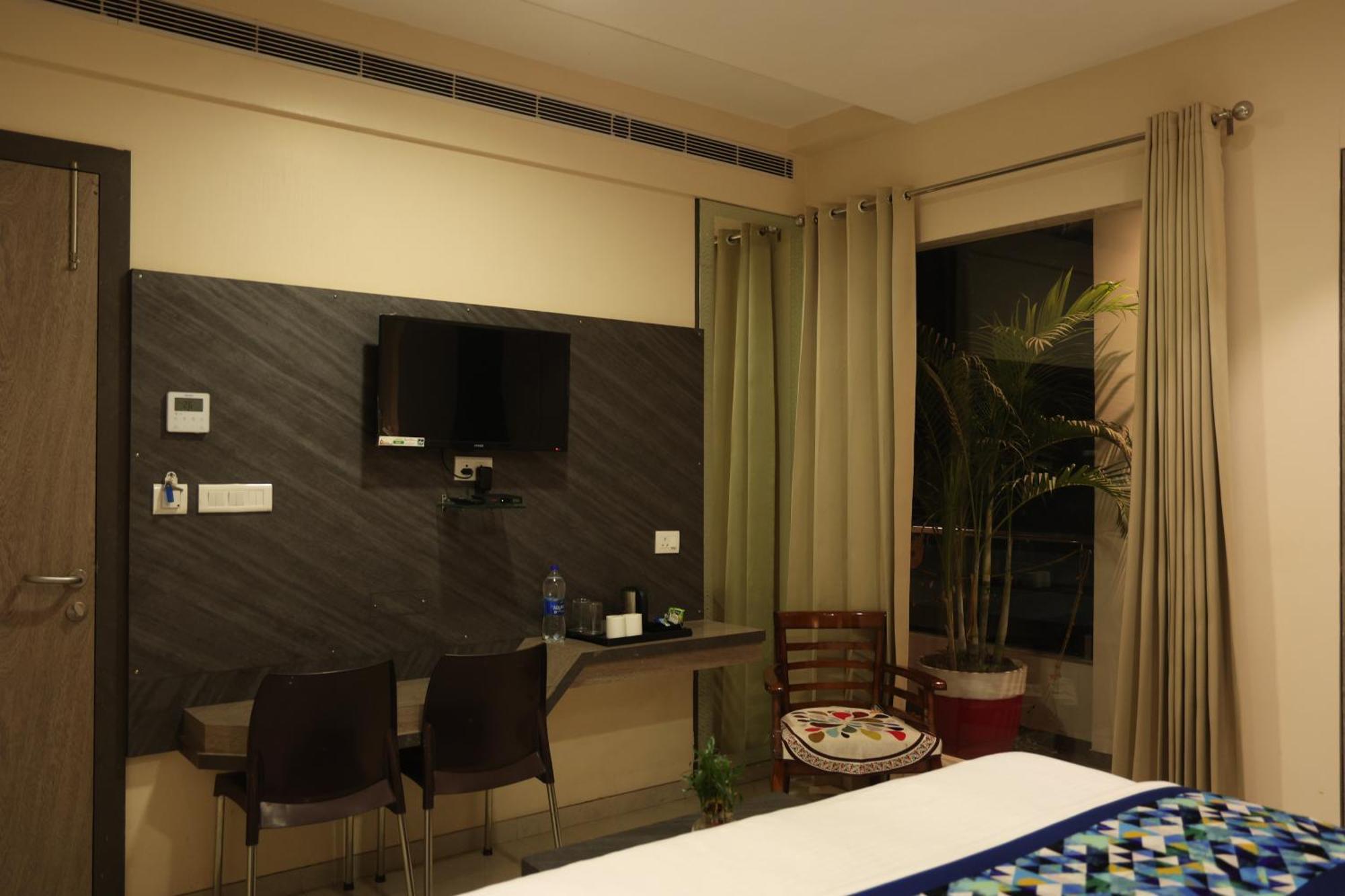Hotel Pinaka Inn Lucknow Ngoại thất bức ảnh