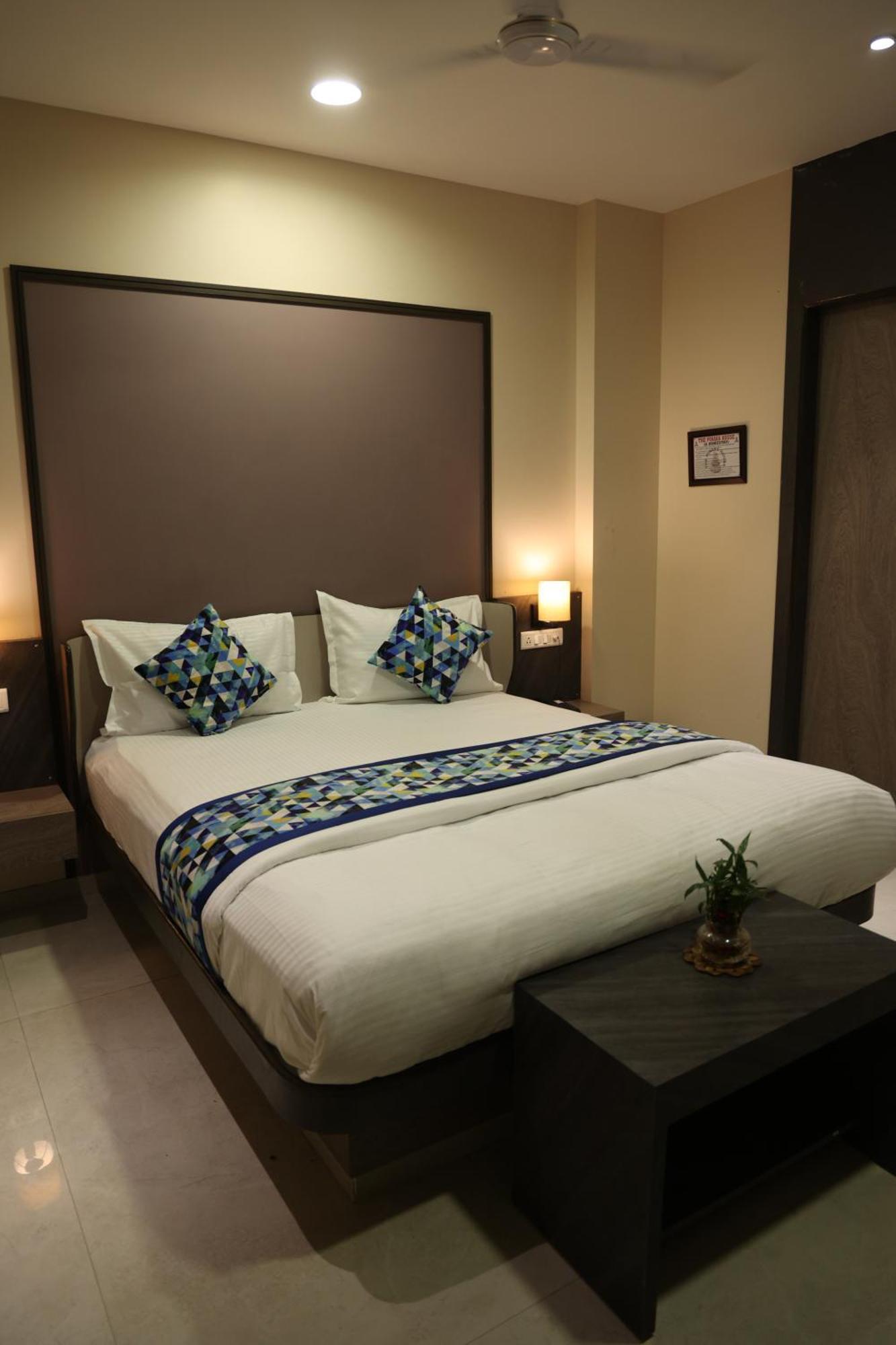 Hotel Pinaka Inn Lucknow Ngoại thất bức ảnh