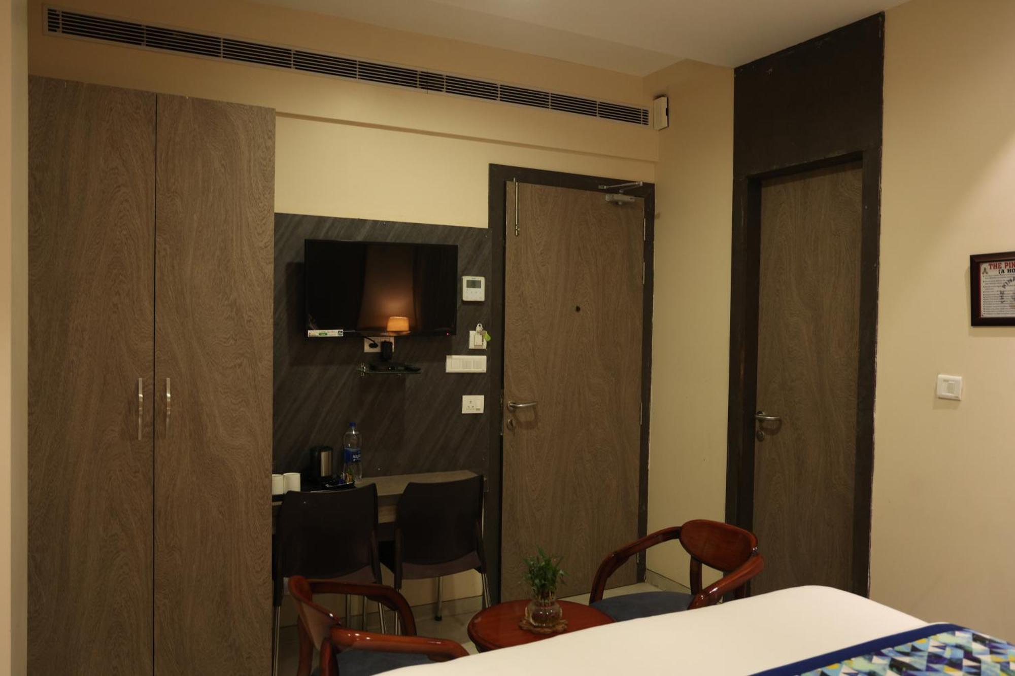 Hotel Pinaka Inn Lucknow Ngoại thất bức ảnh
