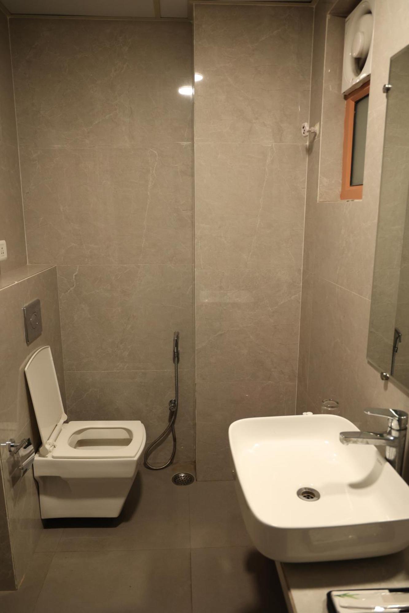 Hotel Pinaka Inn Lucknow Ngoại thất bức ảnh