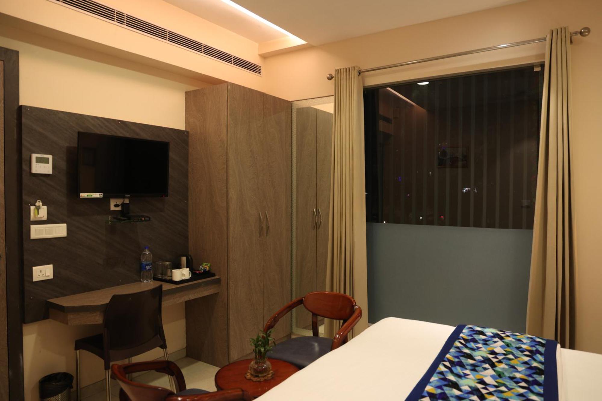 Hotel Pinaka Inn Lucknow Ngoại thất bức ảnh