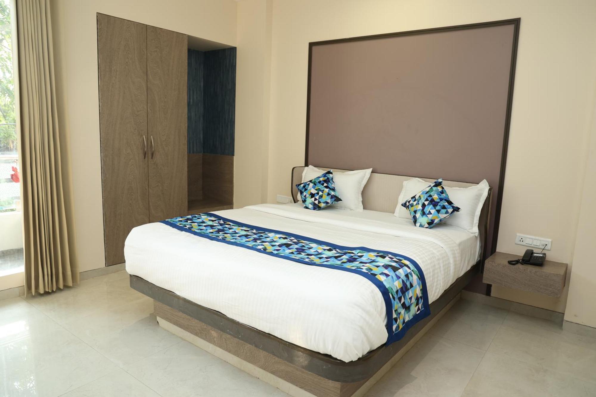 Hotel Pinaka Inn Lucknow Ngoại thất bức ảnh